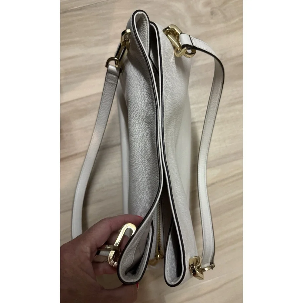 Michael Kors White Pebbled Shoulder Bag Gold Hardware Zip/Magnetic Double Handle